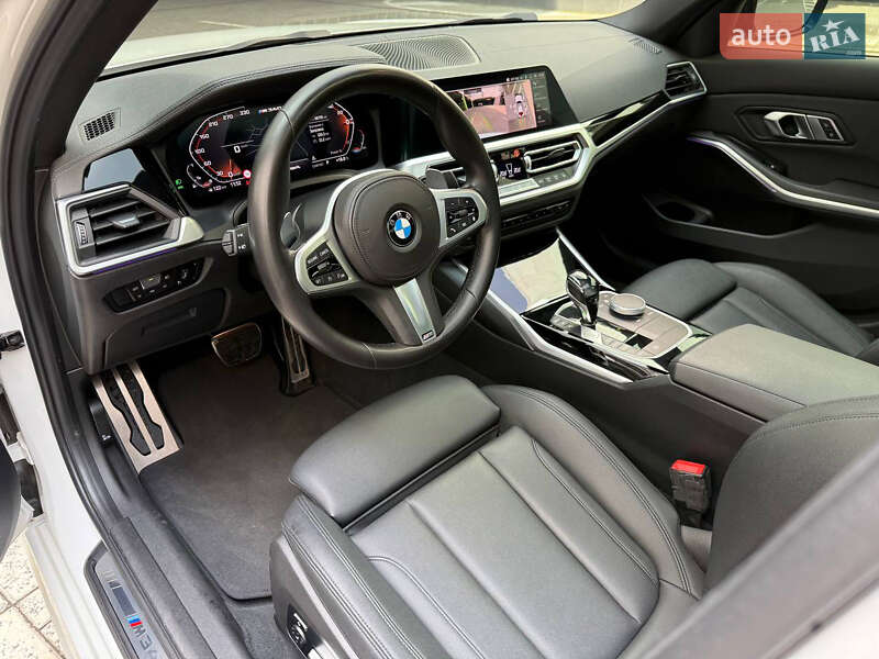 Седан BMW 3 Series 2020 в Києві
