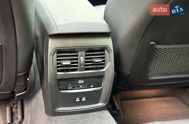 Седан BMW 3 Series 2020 в 