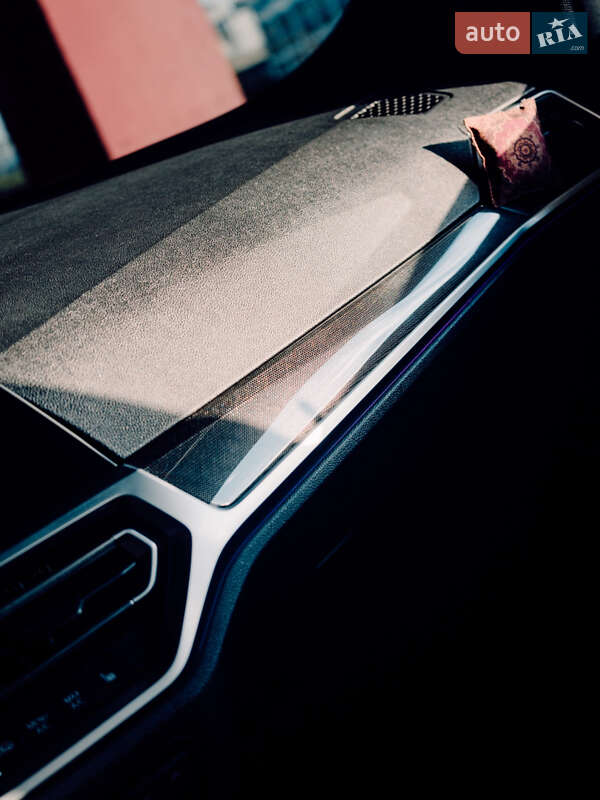 Седан BMW 3 Series 2020 в Днепре