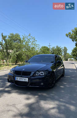 Универсал BMW 3 Series 2005 в Вознесенске