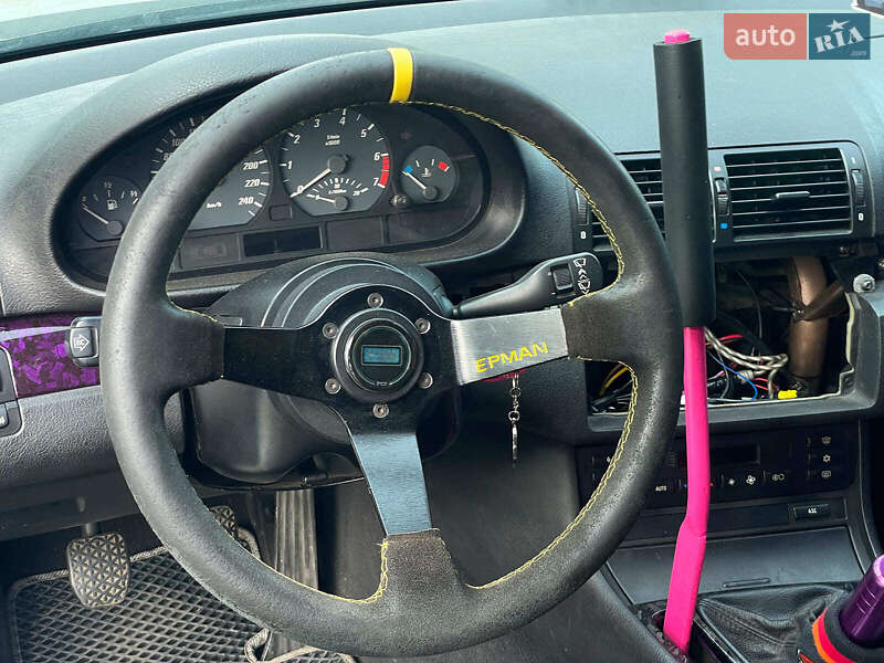 Купе BMW 3 Series 2002 в Киеве