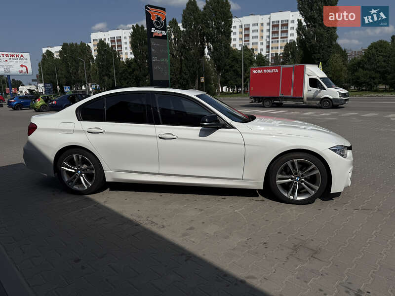 Седан BMW 3 Series 2016 в Киеве