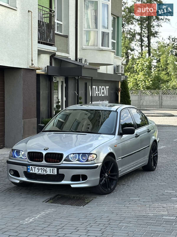 Седан BMW 3 Series 2004 в 