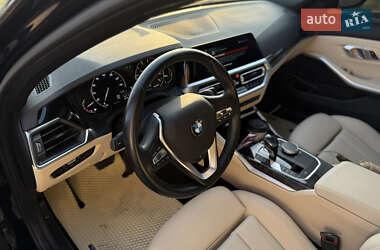 Седан BMW 3 Series 2019 в 