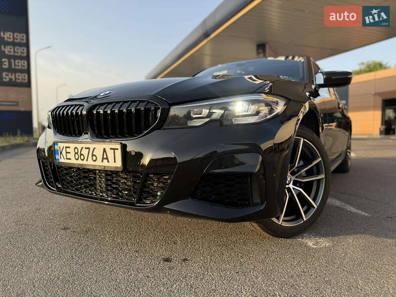 Седан BMW 3 Series 2019 в Дніпрі