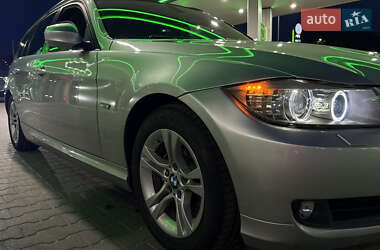Універсал BMW 3 Series 2010 в 