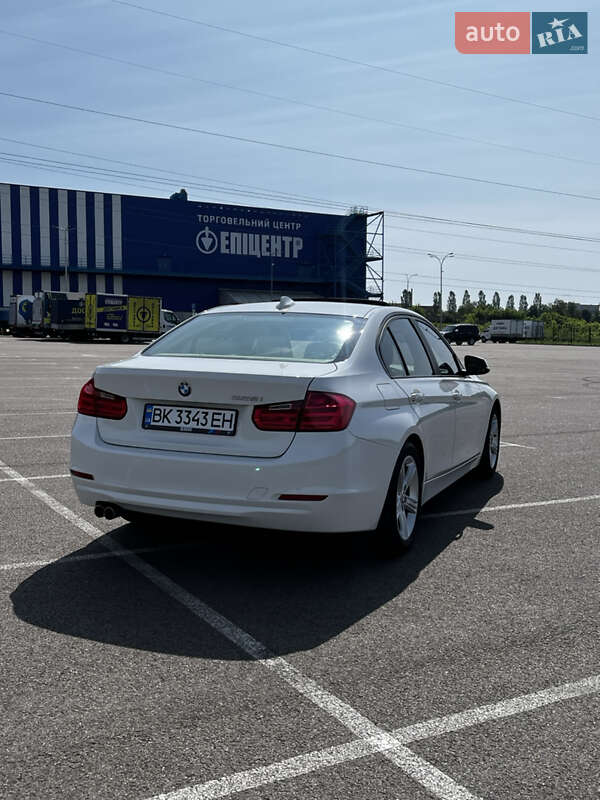 Седан BMW 3 Series 2013 в Ровно