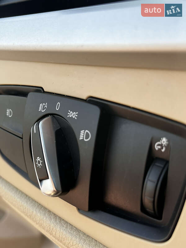 Седан BMW 3 Series 2013 в Ровно