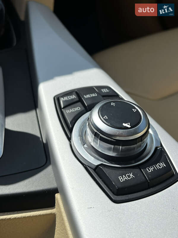 Седан BMW 3 Series 2013 в Ровно