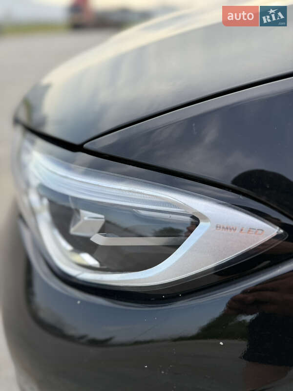 Седан BMW 3 Series 2021 в Коростені