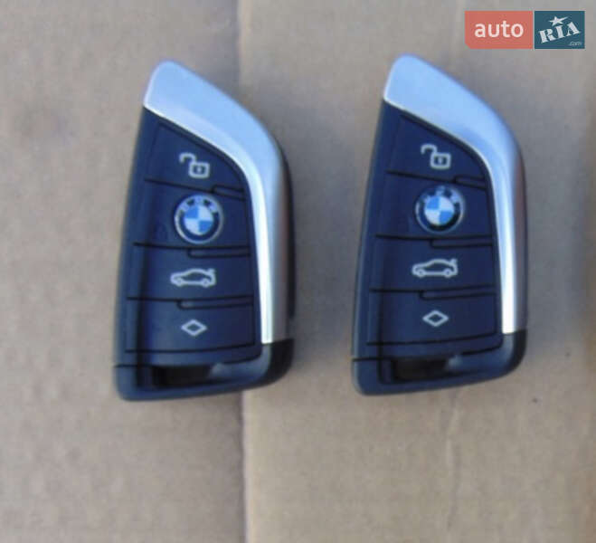 Седан BMW 3 Series 2021 в Коростені