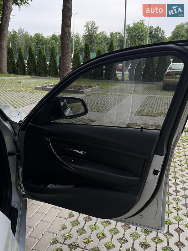 Седан BMW 3 Series 2014 в Харькове