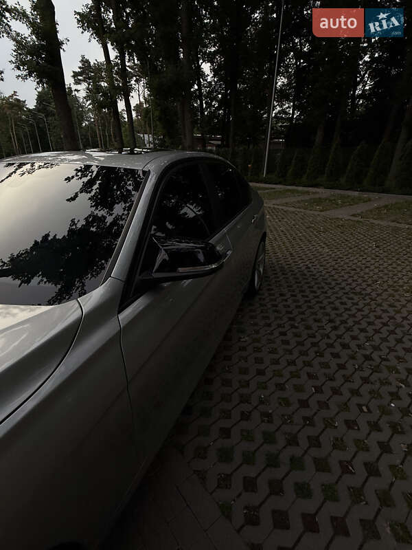 Седан BMW 3 Series 2014 в Харькове