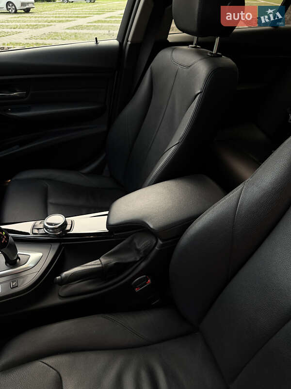 Седан BMW 3 Series 2014 в Харькове