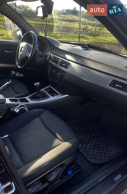 Седан BMW 3 Series 2005 в 