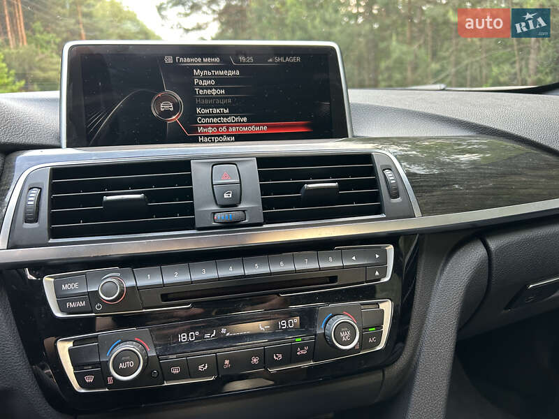 Седан BMW 3 Series 2016 в Ровно