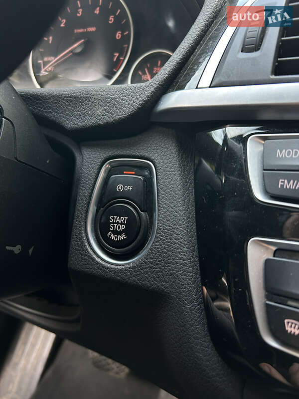 Седан BMW 3 Series 2016 в Ровно