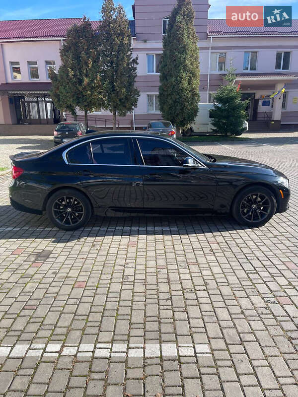 Седан BMW 3 Series 2017 в Ивано-Франковске