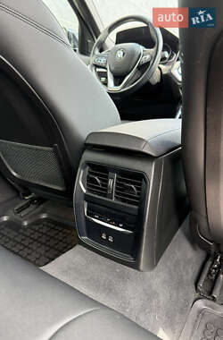 Седан BMW 3 Series 2021 в 