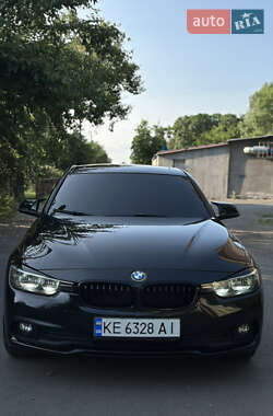 Седан BMW 3 Series 2015 в Дніпрі