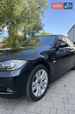 Седан BMW 3 Series 2005 в 