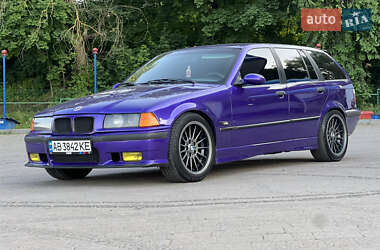 Универсал BMW 3 Series 1995 в Ладыжине