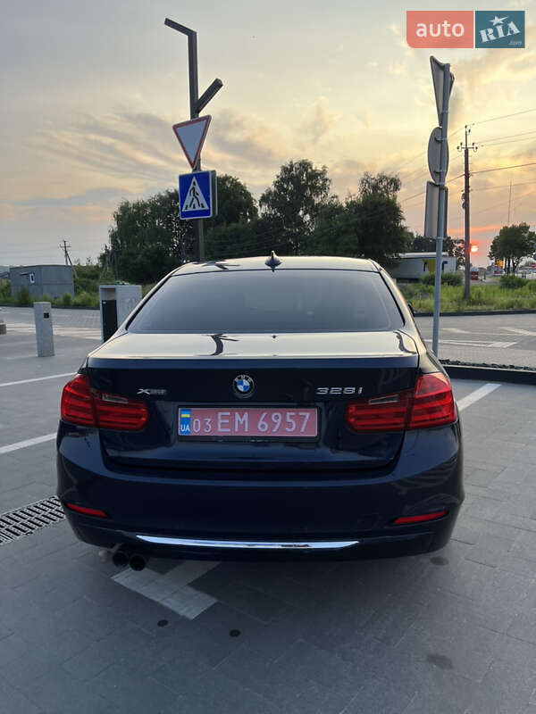 Седан BMW 3 Series 2012 в Луцке