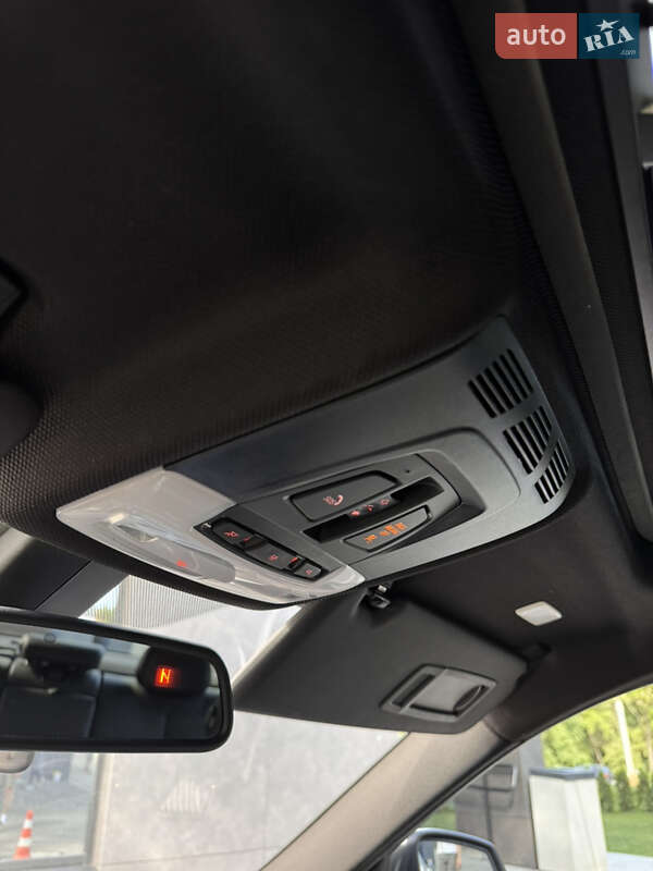 Седан BMW 3 Series 2016 в Киеве