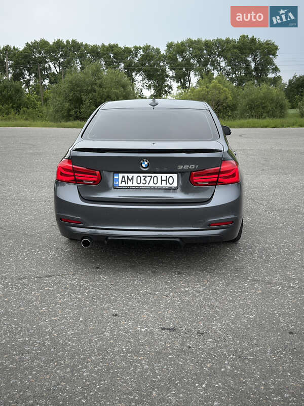 Седан BMW 3 Series 2018 в Бердичеві