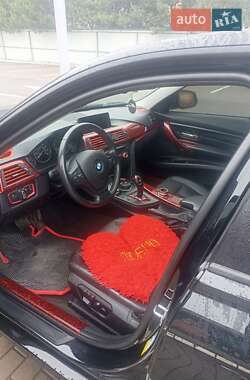 Седан BMW 3 Series 2012 в 