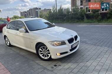 Седан BMW 3 Series 2011 в 