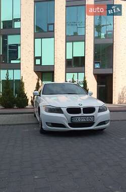 Седан BMW 3 Series 2011 в 