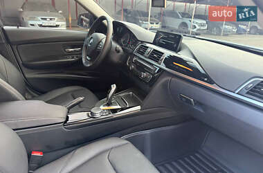 Седан BMW 3 Series 2016 в 