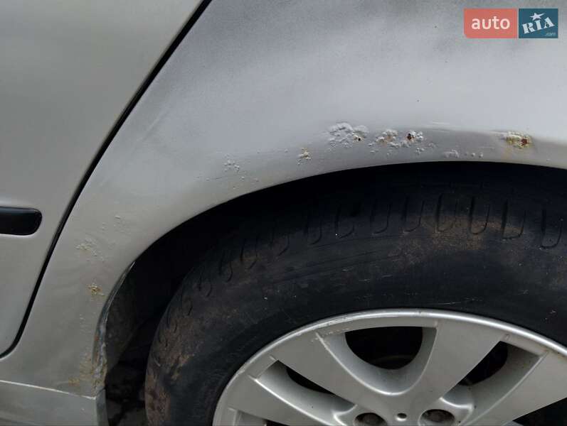 Седан BMW 3 Series 2003 в Шепетовке