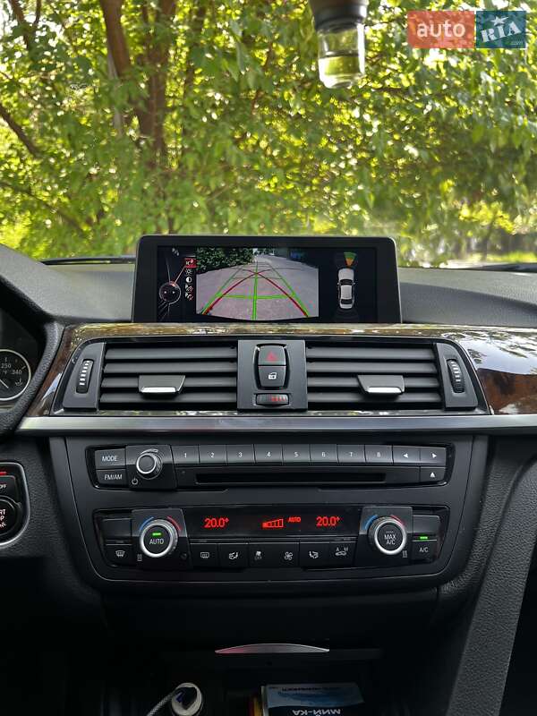 Седан BMW 3 Series 2015 в Одесі