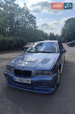 Седан BMW 3 Series 1993 в Первомайске