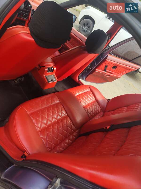 Седан BMW 3 Series 1993 в Первомайске