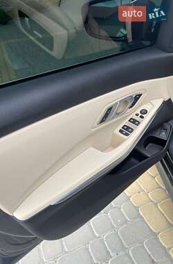 Седан BMW 3 Series 2021 в 