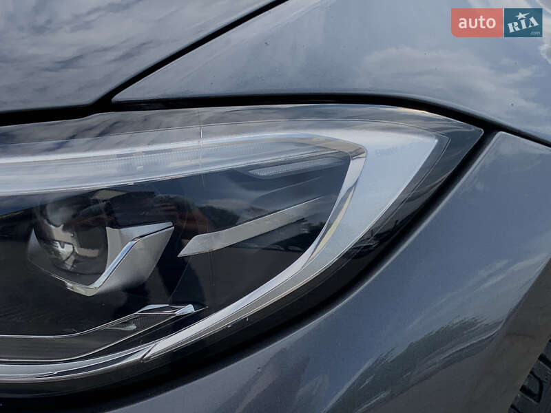 Седан BMW 3 Series 2019 в Бердичеві