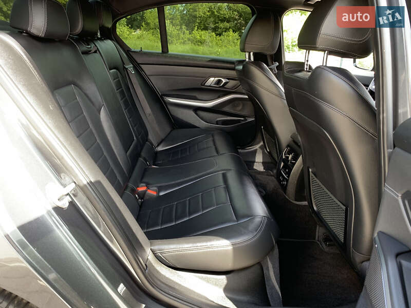 Седан BMW 3 Series 2019 в Бердичеві