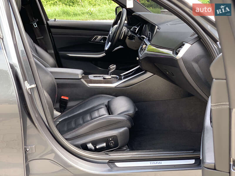 Седан BMW 3 Series 2019 в Бердичеві