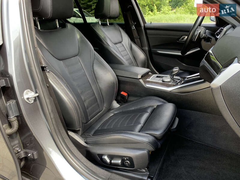 Седан BMW 3 Series 2019 в Бердичеві