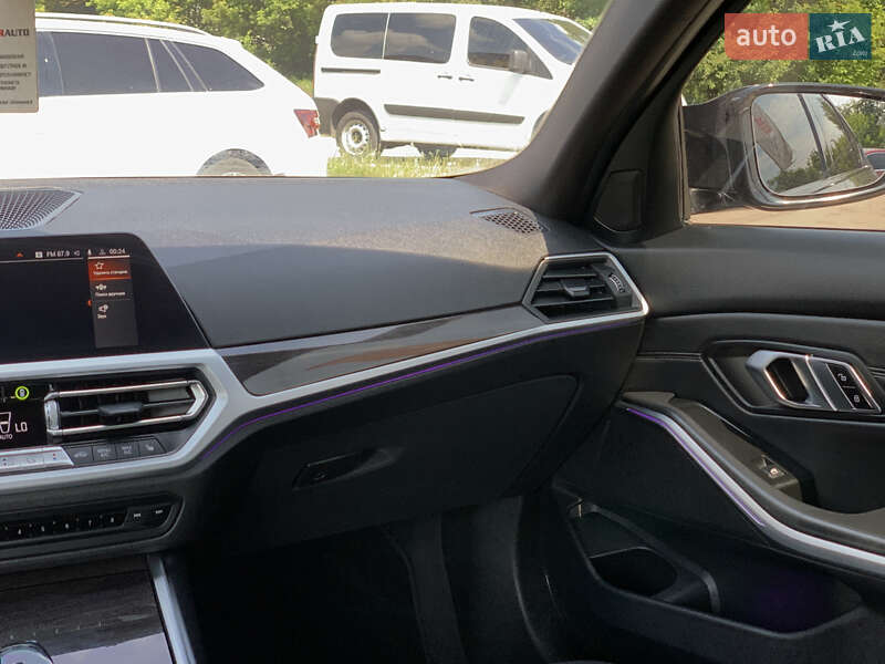 Седан BMW 3 Series 2019 в Бердичеві