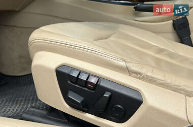 Седан BMW 3 Series 2012 в 