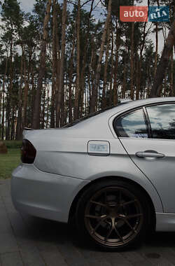 Седан BMW 3 Series 2011 в 