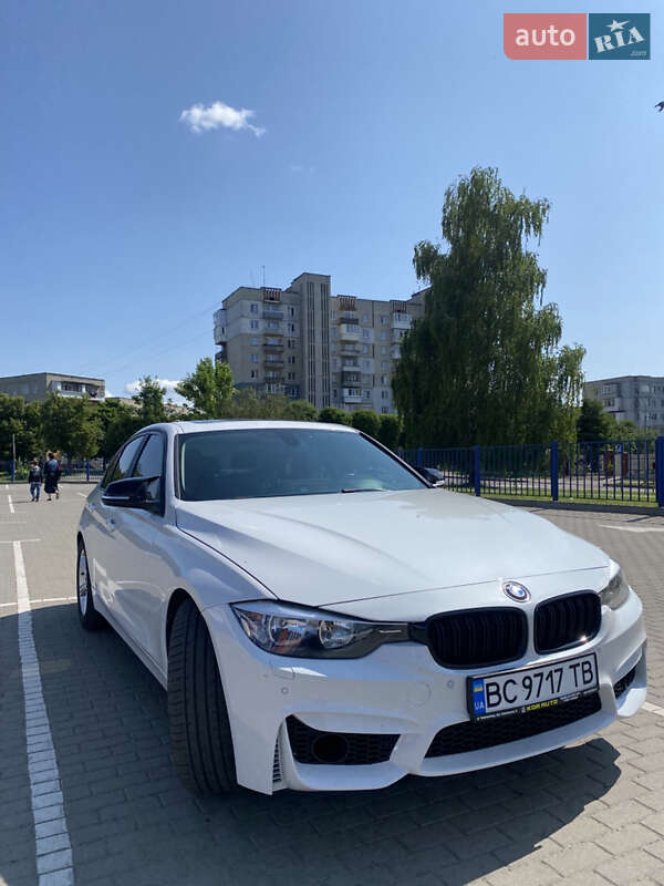 Седан BMW 3 Series 2013 в Сокалі