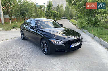 Седан BMW 3 Series 2014 в Вараше