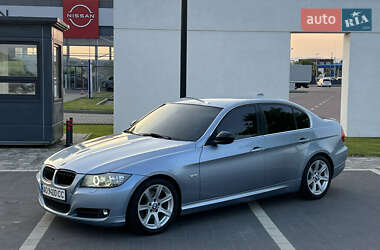 Седан BMW 3 Series 2009 в Мукачевому