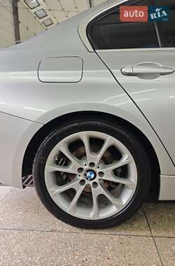 Седан BMW 3 Series 2015 в 
