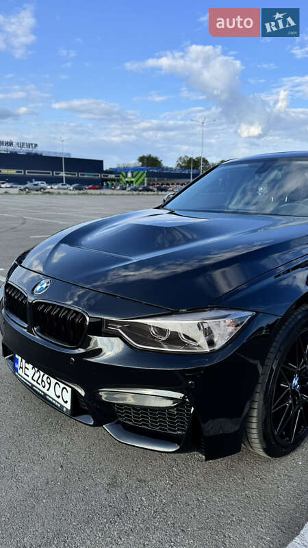 Седан BMW 3 Series 2014 в Дніпрі